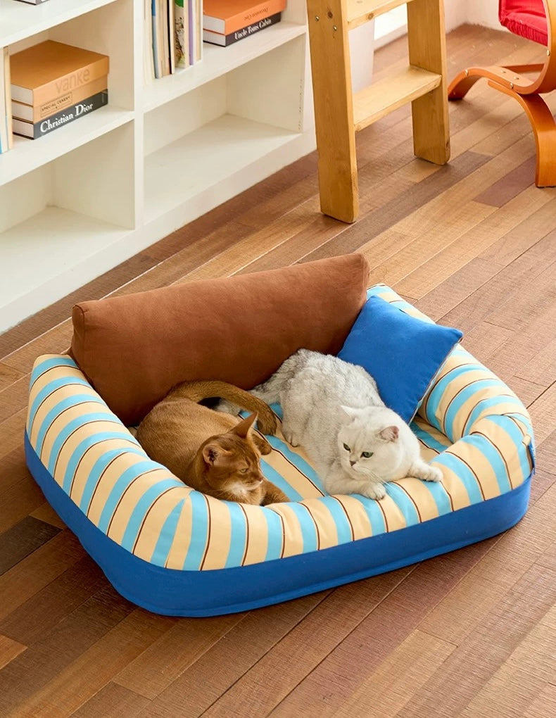Macaron Cozy Spot for pets highlighting close up design details