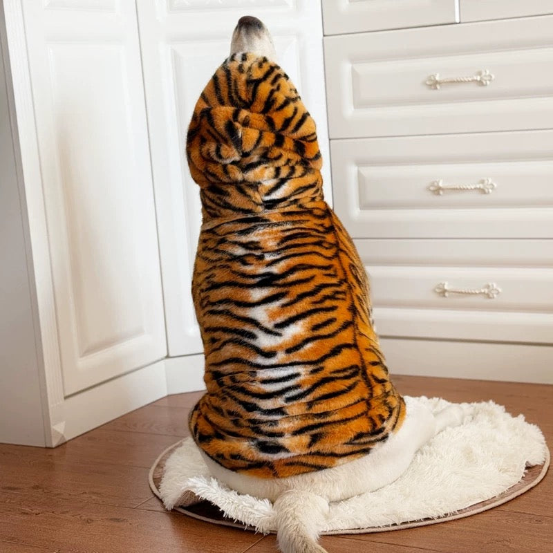 Cozy Tiger-Pattern Winter Coat – Sizes for Medium & Large Dogs