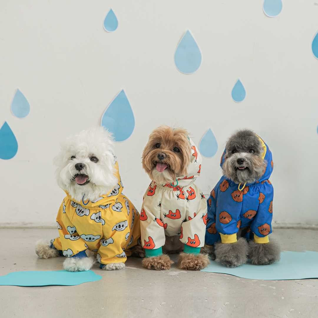 All-Weather Waterproof
Dog Raincoat with Hood
- Full Coverage for All Sizes