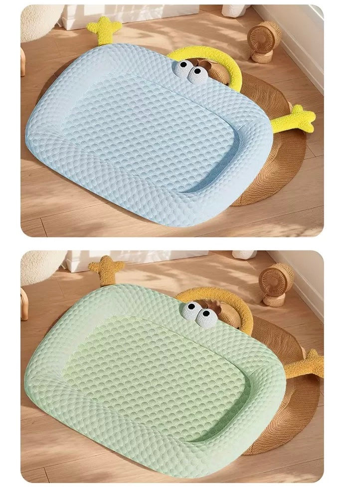 Cooling Dog Mat - Ice Pad for All Seasons, Breathable & Comfortable Pet
Sleeping Mat