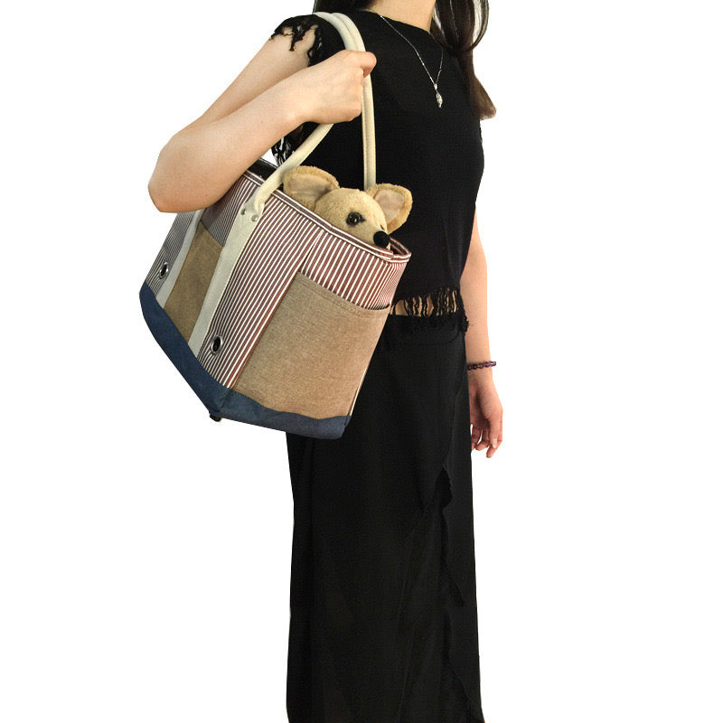 Portable Outdoor Pet
Carrier Bag - Breathable & Stylish for Small Dogs and Cats