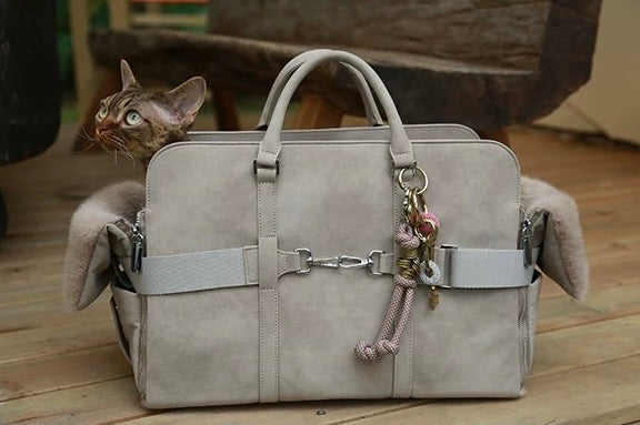 Shear Chic Carrier