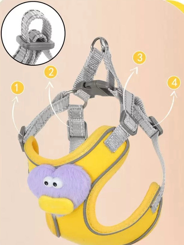 Adjustable Cartoon Dog
Harness Leash Set - Vest Style, Anti-Escape Design for Walking Pets