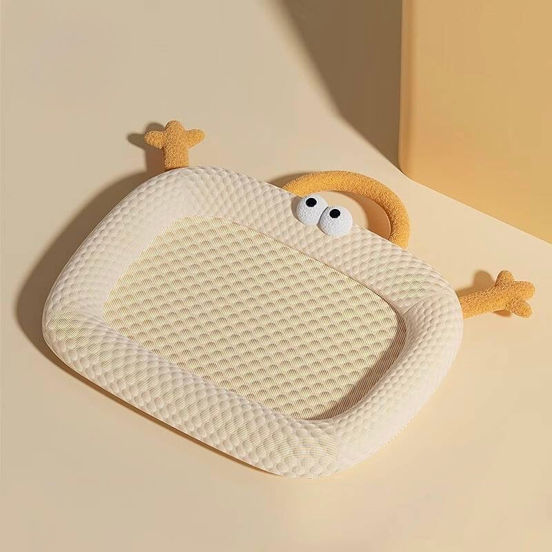 Cooling Dog Mat - Ice Pad for All Seasons, Breathable & Comfortable Pet
Sleeping Mat