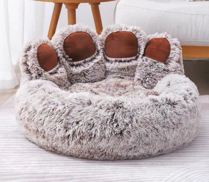 Cozy Bear Paw Pet Bed:Comfort for All Seasons – Perfect for Dogs & Cats