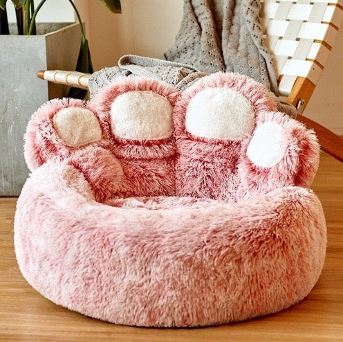 Cozy Bear Paw Pet Bed:Comfort for All Seasons – Perfect for Dogs & Cats